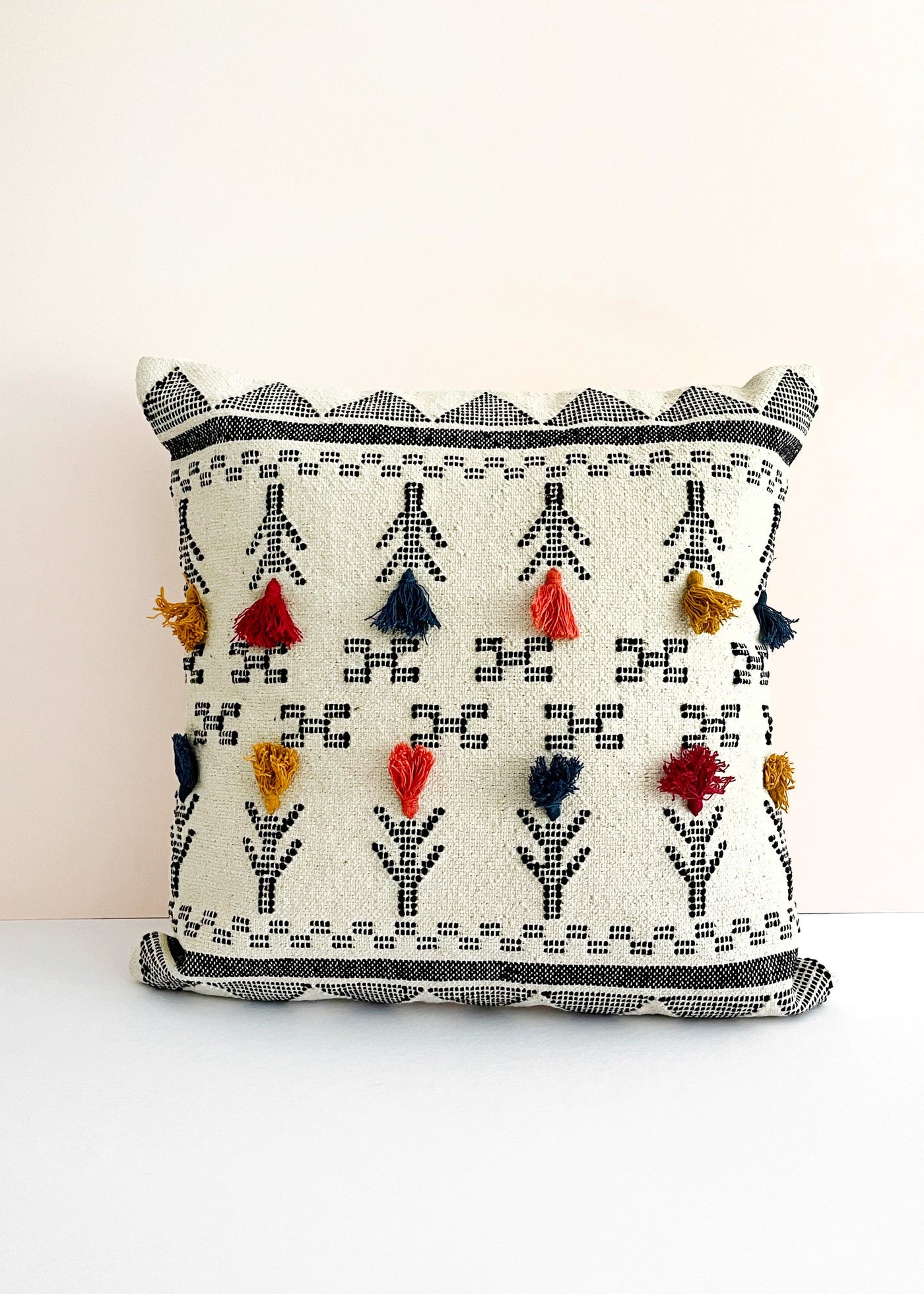 In-Haus Cushion - Woven Folk Tufted Flowers